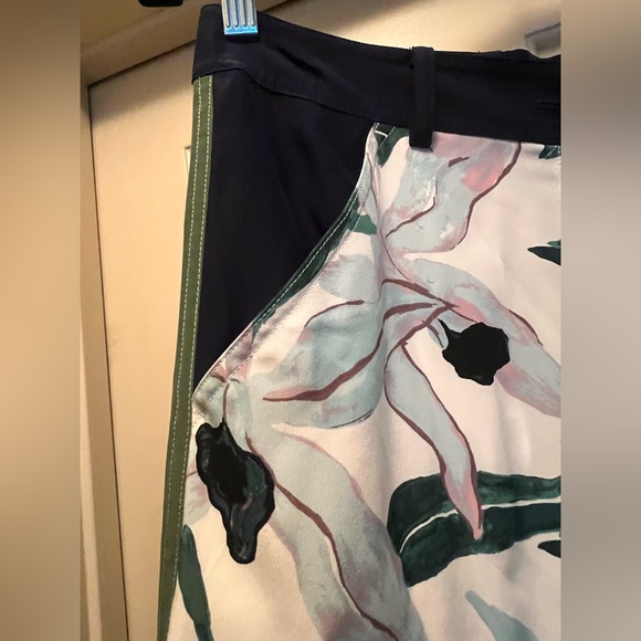 💝✨New Luxurious Tory Burch Colorful Patchwork Cargo Painter Pants size 4 🤠 👩‍🌾 - Picture 3 of 16